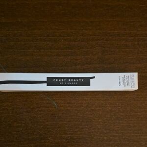 Fenty Beauty Longweear Pencil Eyeliner in Bank Tank (Green)
